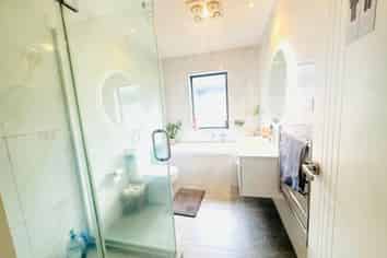 9 Silver Beech Street, Takanini