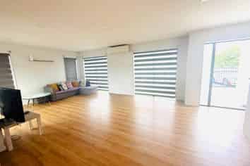 9 Silver Beech Street, Takanini