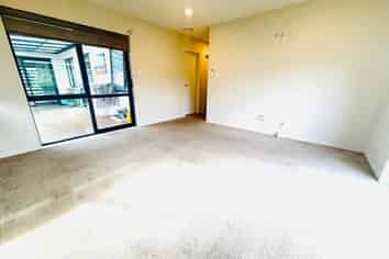 9 Silver Beech Street, Takanini