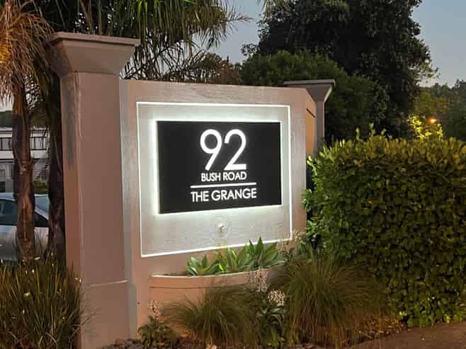 28/92 Bush Road, Albany