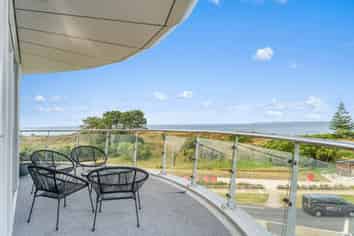 9/898-900 Papamoa Beach Road, Papamoa