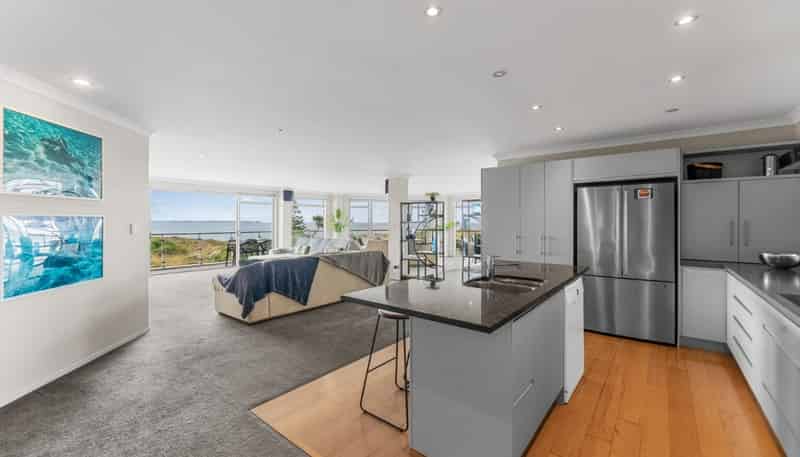 9/898-900 Papamoa Beach Road, Papamoa