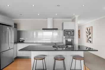 9/898-900 Papamoa Beach Road, Papamoa