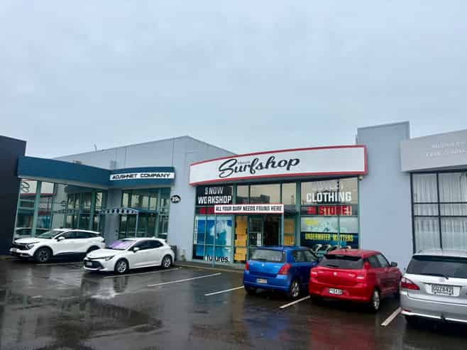 High Profile Showroom & Warehousing