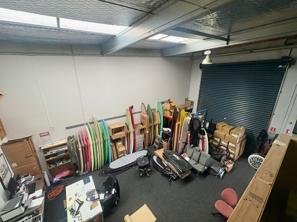 High Profile Showroom & Warehousing - Ansicht 5
