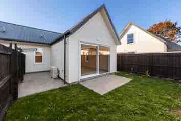 4/209 Hastings Street East, Waltham