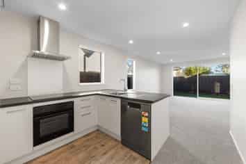 4/209 Hastings Street East, Waltham