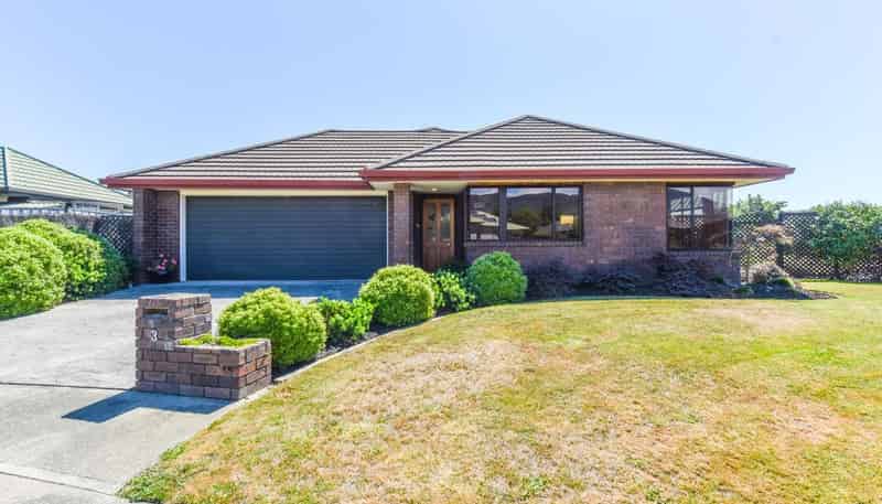 3 Maple Crescent, Richmond