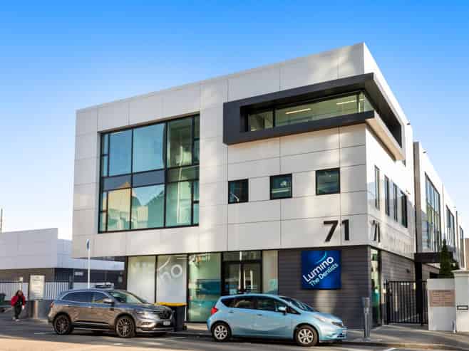 Two prime CBD office units – Invest or occupy