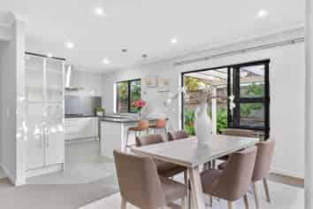 110 Tihi Street, Stonefields