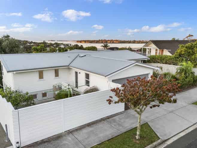 5 Thornhill Place, Glendowie