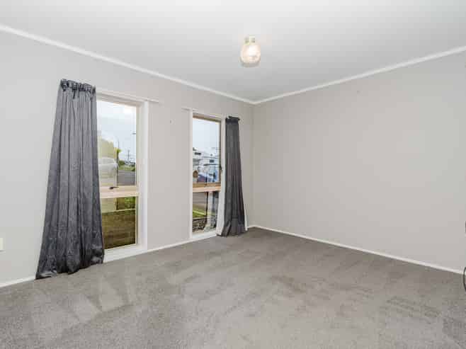 71A Tuhikaramea Road, Dinsdale