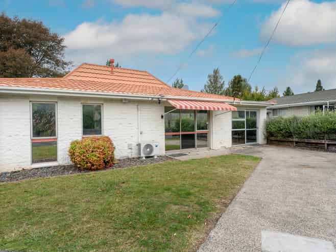 71A Tuhikaramea Road, Dinsdale