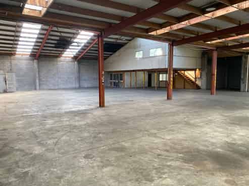 Large Depot Street Workshop