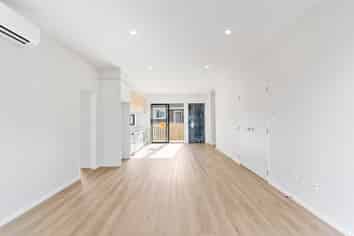 2/67 Aranui Road, Mount Wellington