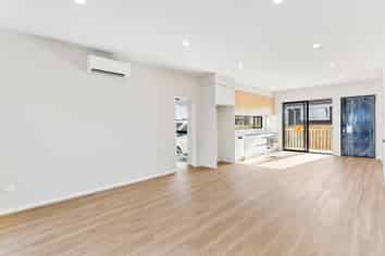 2/67 Aranui Road, Mount Wellington