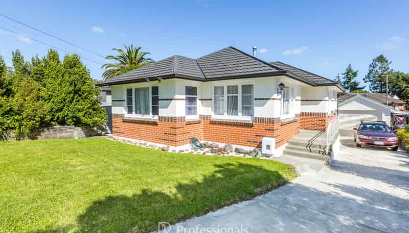 21 Akatarawa Road, Brown Owl