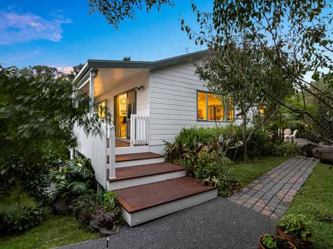 41 Hammond Avenue, Hatfields Beach