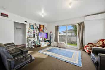 100 Wordsworth Road, Manurewa