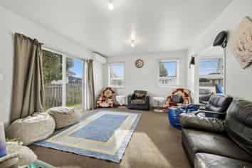 100 Wordsworth Road, Manurewa