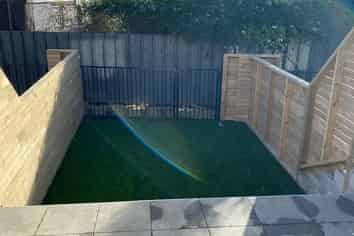 3 Te Ara O Te Amo Hohipene, Petone