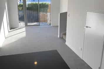 3 Te Ara O Te Amo Hohipene, Petone