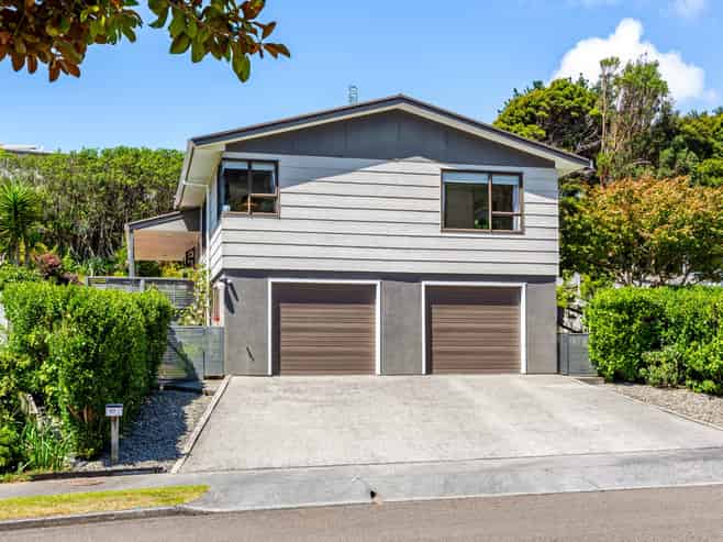 61 Albatross Close, Whitby