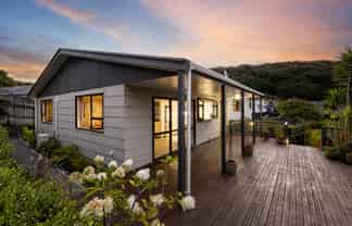 61 Albatross Close, Whitby