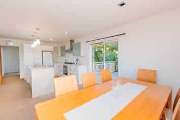 15 Comber Place, Johnsonville