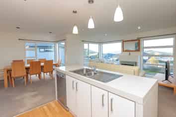 15 Comber Place, Johnsonville