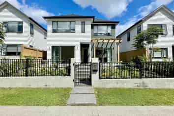 171 Bonair Crescent, Silverdale