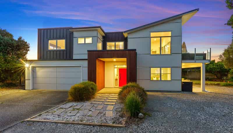 155 Field Way, WAIKANAE BEACH