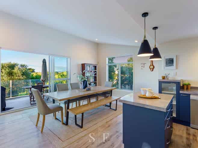 155 Field Way, WAIKANAE BEACH