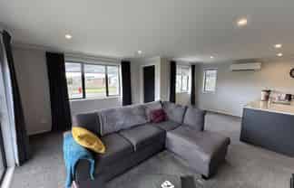 93 Hinemoa Street, Levin