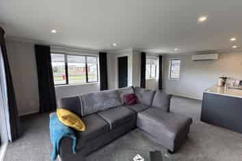 93 Hinemoa Street, Levin