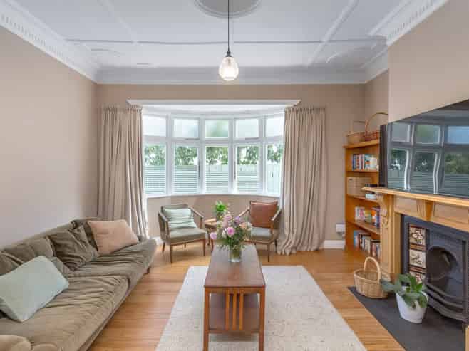 82 Harrison Street East, Featherston