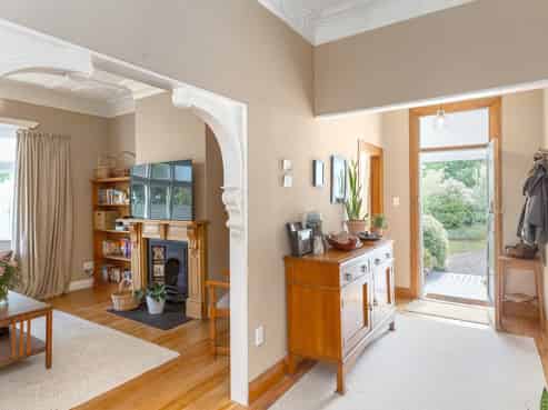 82 Harrison Street East, Featherston