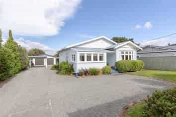 82 Harrison Street East, Featherston