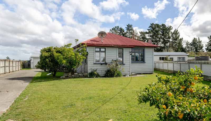 875 State Highway 1, Marton