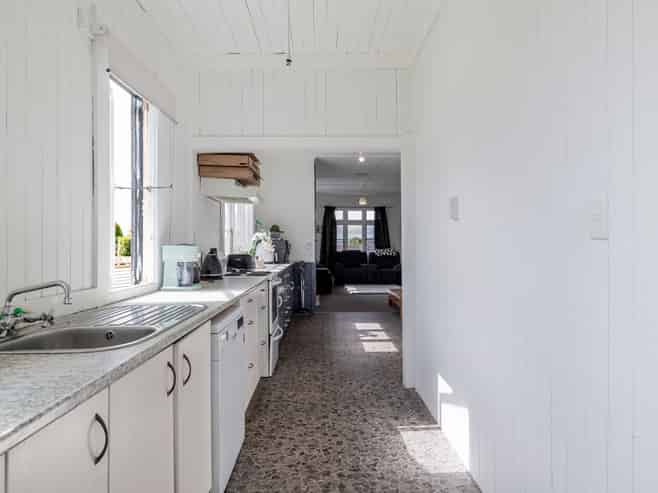 875 State Highway 1, Marton