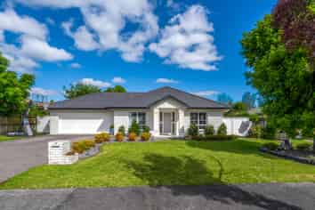 19 Trovare Place, Golflands