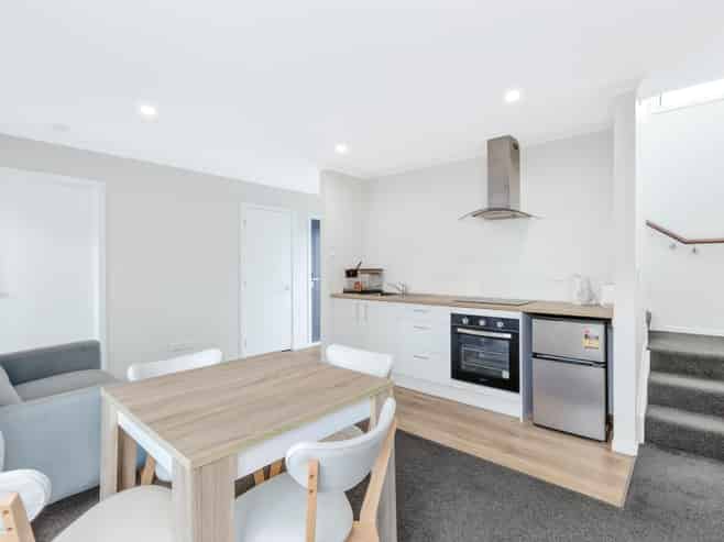 2/7 Greta Street, Glenview