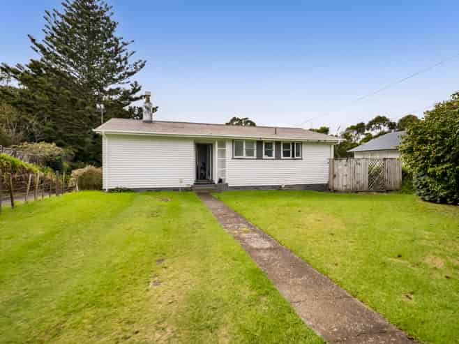 13 Wiremu Place, Blagdon