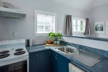 14 Hall Street, Newtown