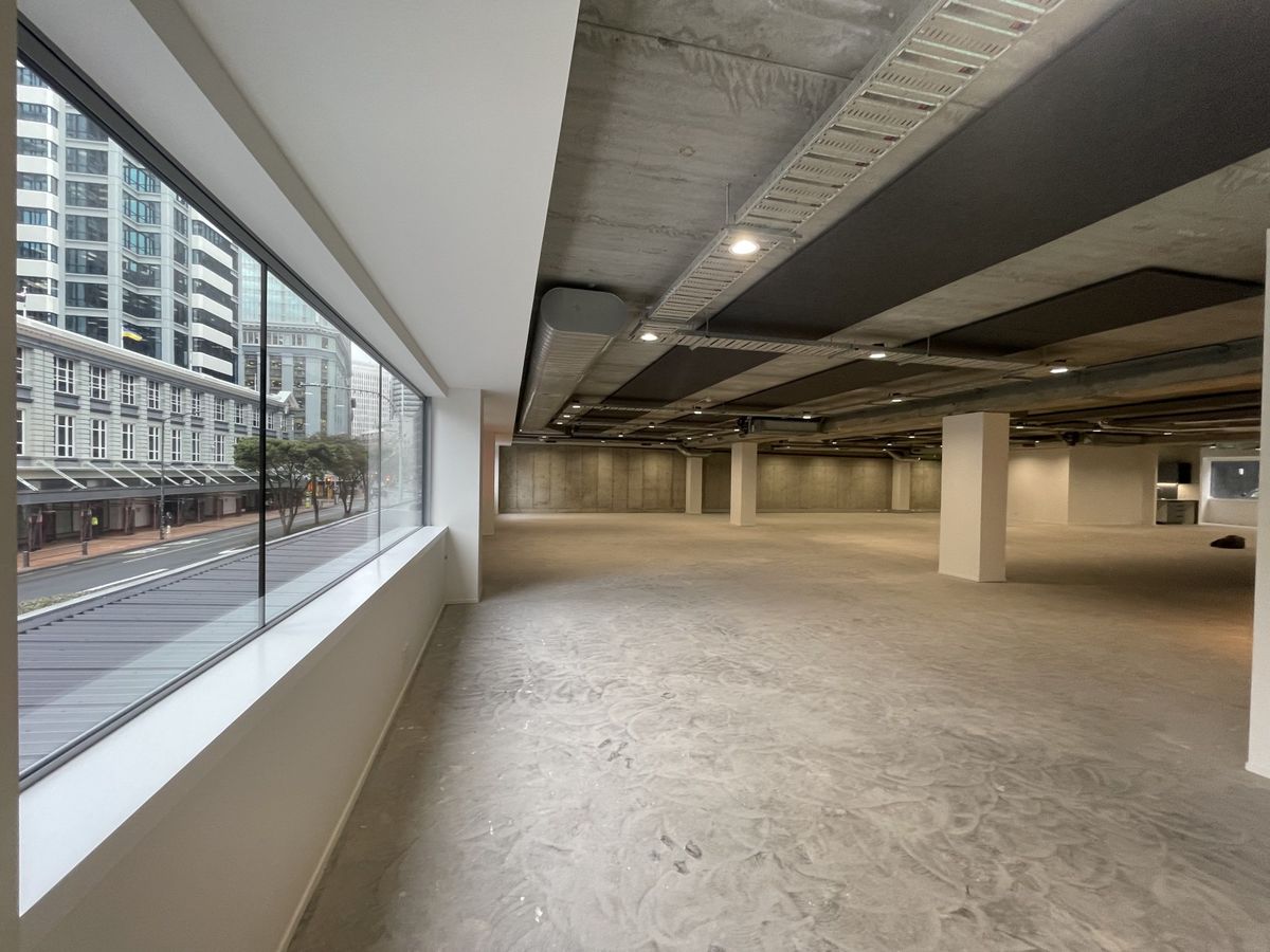 Golden Mile Office/ Retail Opportunity – pohled 4