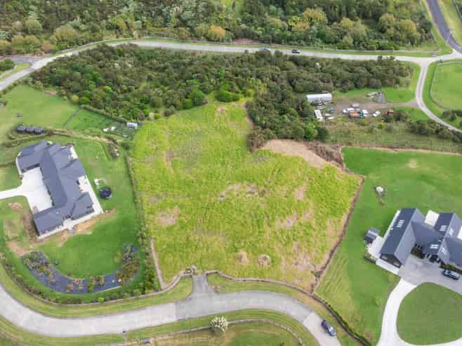 48 Riordan Lane, Whitford