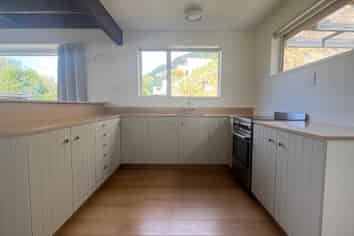 B/16 Greenstone Place, Fernhill/Sunshine Bay