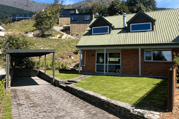 B/16 Greenstone Place, Fernhill/Sunshine Bay
