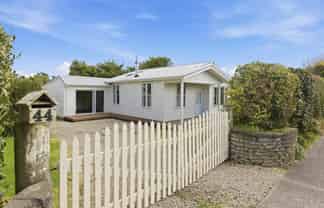 44 Carthew Street, Okato