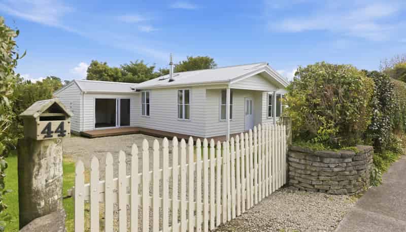 44 Carthew Street, Okato